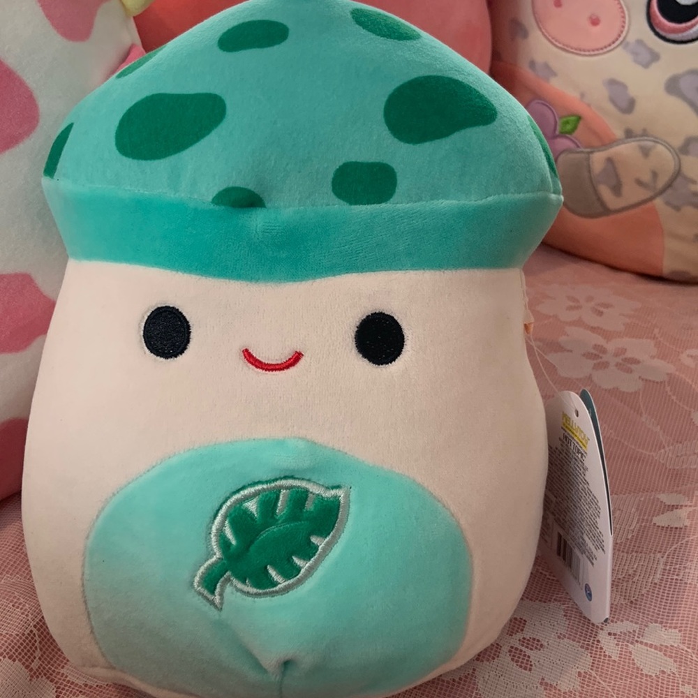 Sydney 8’ squishmallow